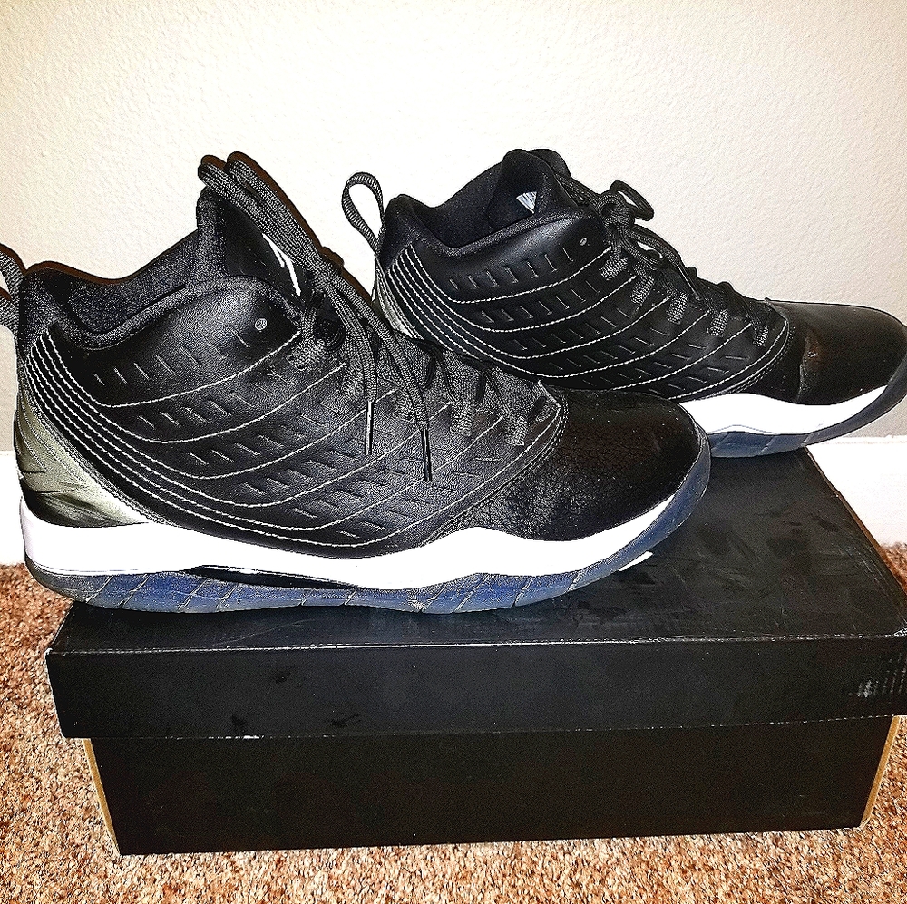 Air Jordan Velocity Size 10.5 - Picture 3 of 14